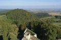 pohled z hradu Buchlov na vrch Modla s kaplí sv. Barbory